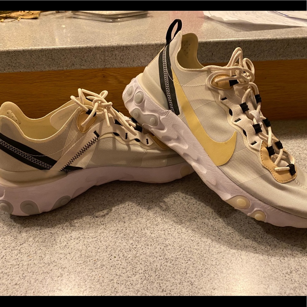 Nike Elements 55